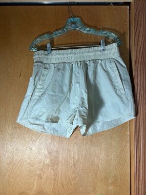 Under Armour Light Tan Elastic-Waist Athletic Shorts